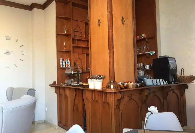 هتل Hostal Alda Rio Duero