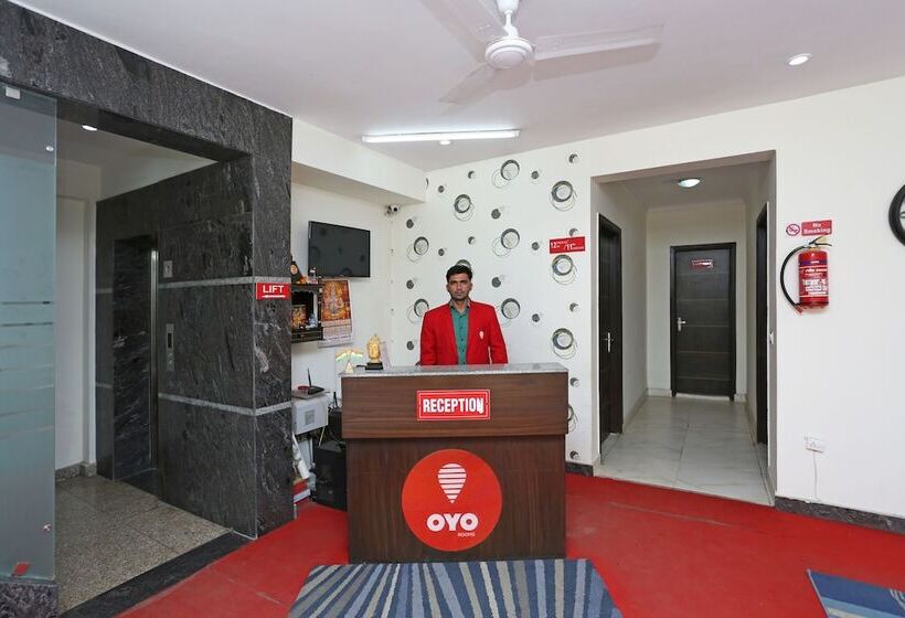 Hotel Oyo 6812 Aruma Residency