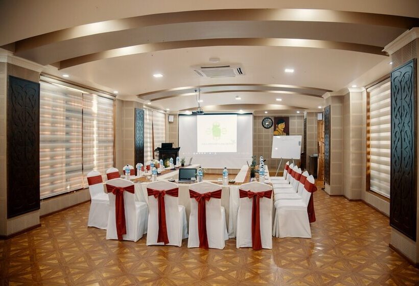 هتل Tara Phendeyling