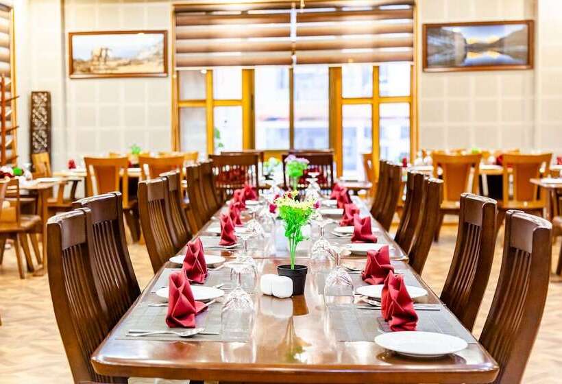 هتل Tara Phendeyling