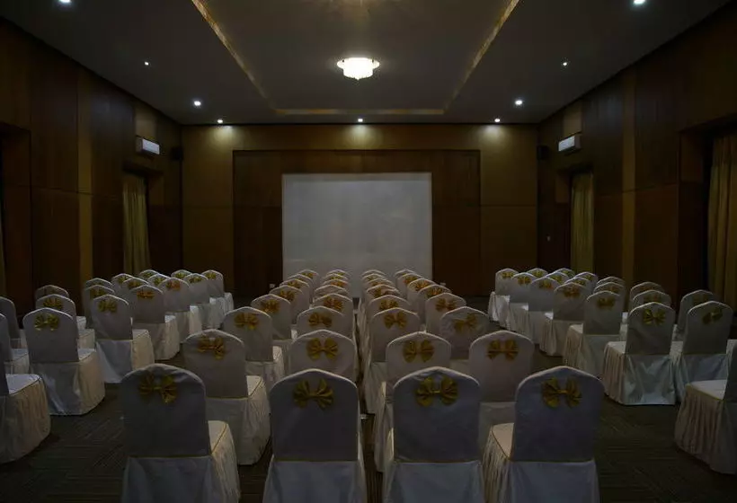 هتل Tashi Namgay Resort