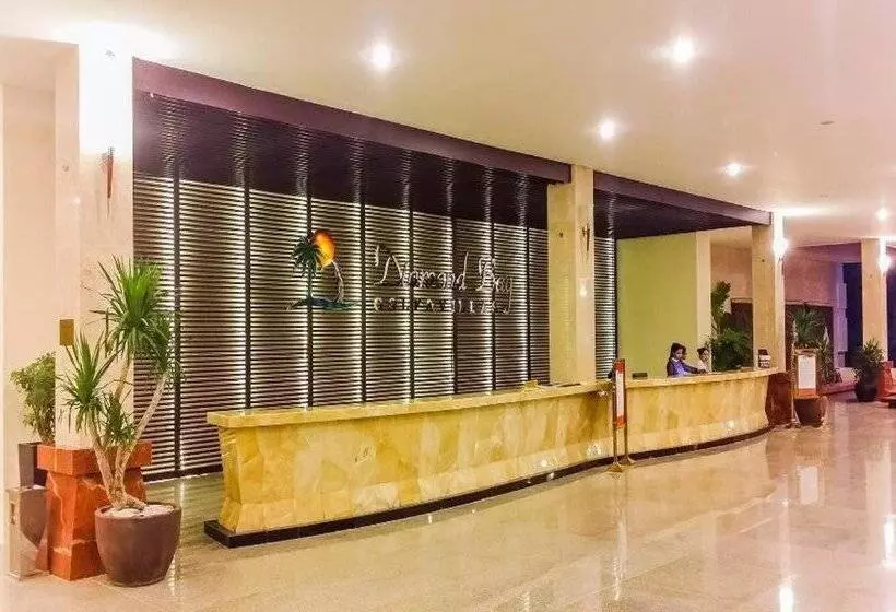 استراحتگاه Diamond Bay Golf And Villas