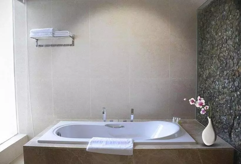 استراحتگاه Diamond Bay Golf And Villas