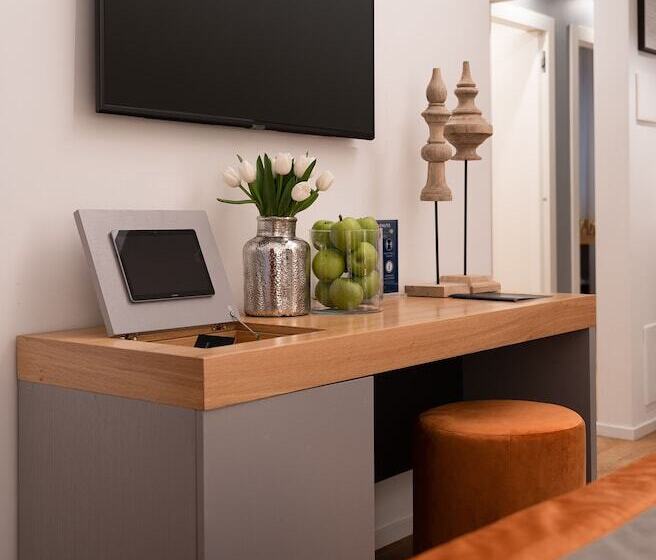 تختخواب و صبحانه Well Come   Lungomare Santa Lucia