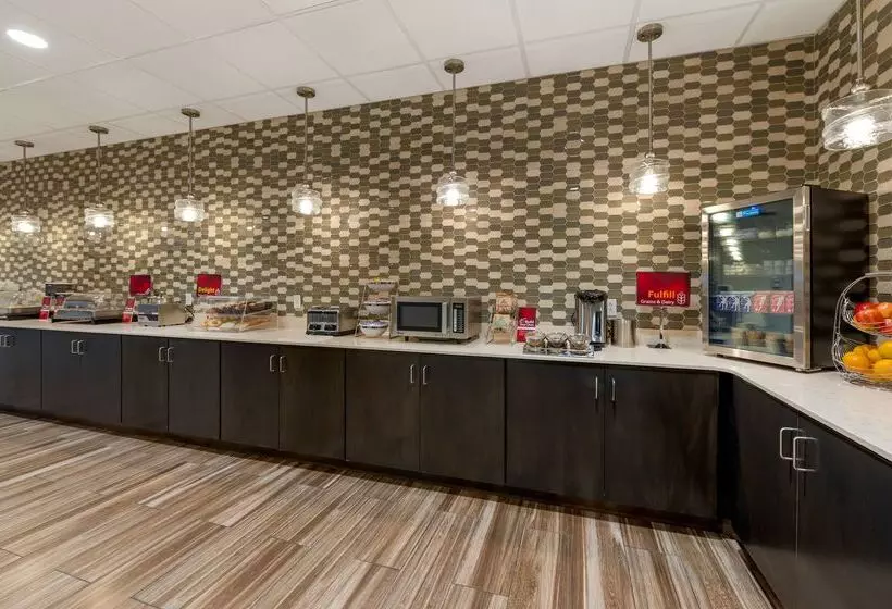 Best Western Plus Centralia Hotel & Suites