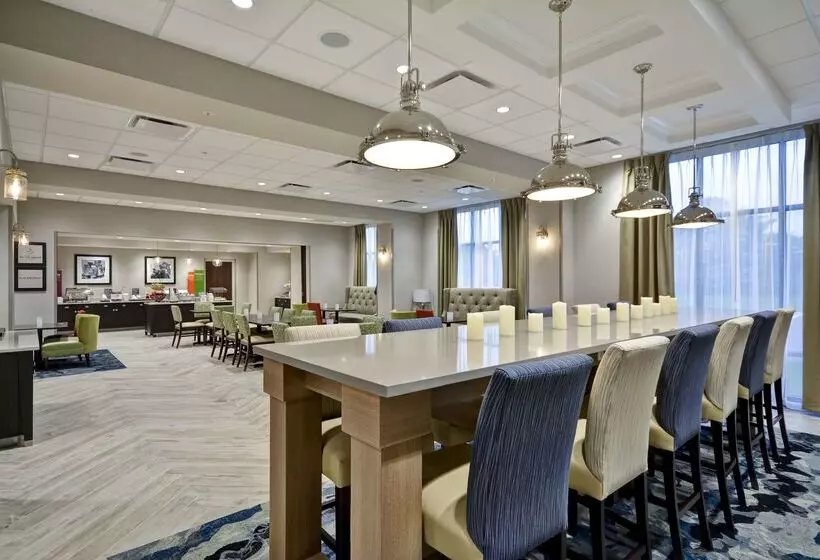 Hotelli Hampton Inn Livonia Detroit