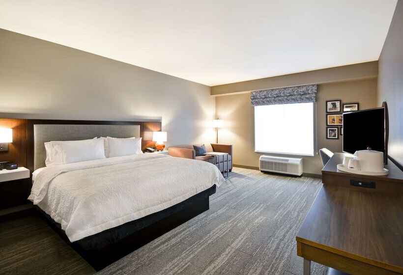 בית מלון כפרי Hampton Inn Livonia Detroit