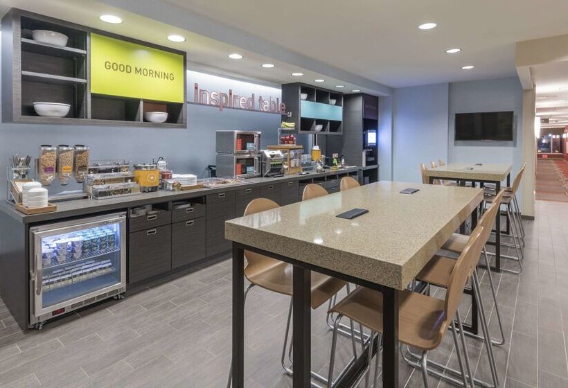 בית מלון כפרי Home2 Suites By Hilton Kansas City Downtown