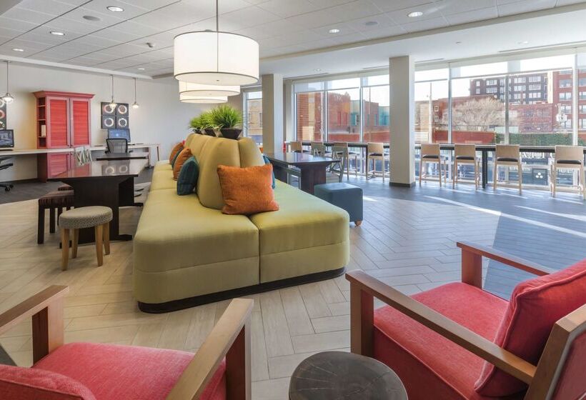 בית מלון כפרי Home2 Suites By Hilton Kansas City Downtown