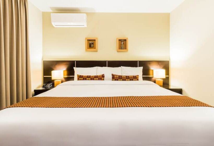 Hotel Tambo Dos De Mayo