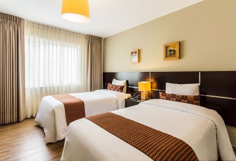 Hotel Tambo Dos De Mayo