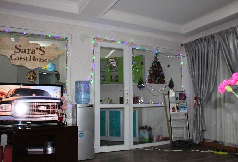 ペンション Sara's Guest House