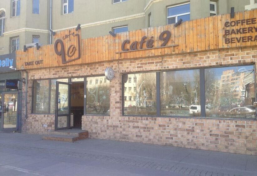 ペンション Sara's Guest House