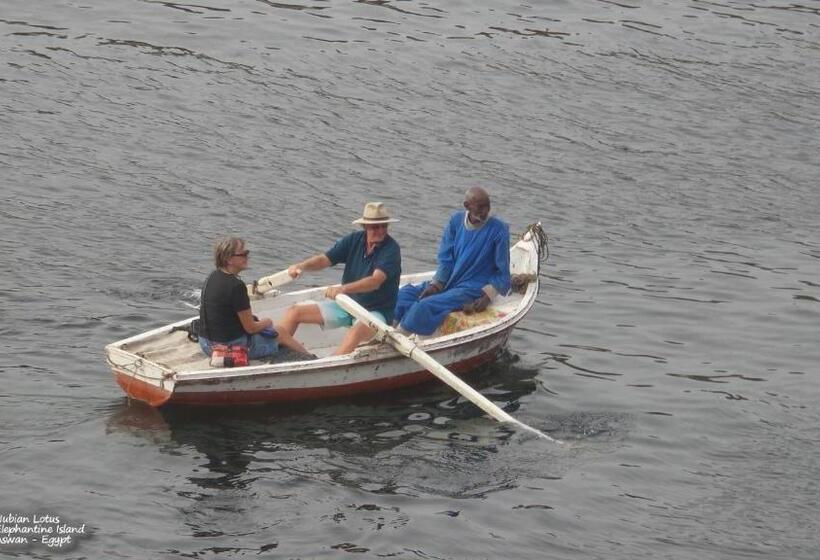 تختخواب و صبحانه Nubian Lotus
