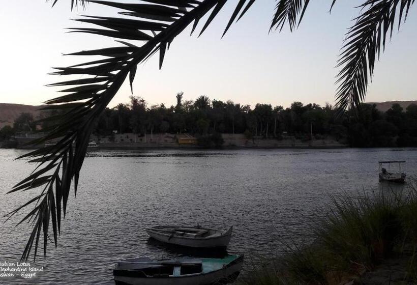 تختخواب و صبحانه Nubian Lotus