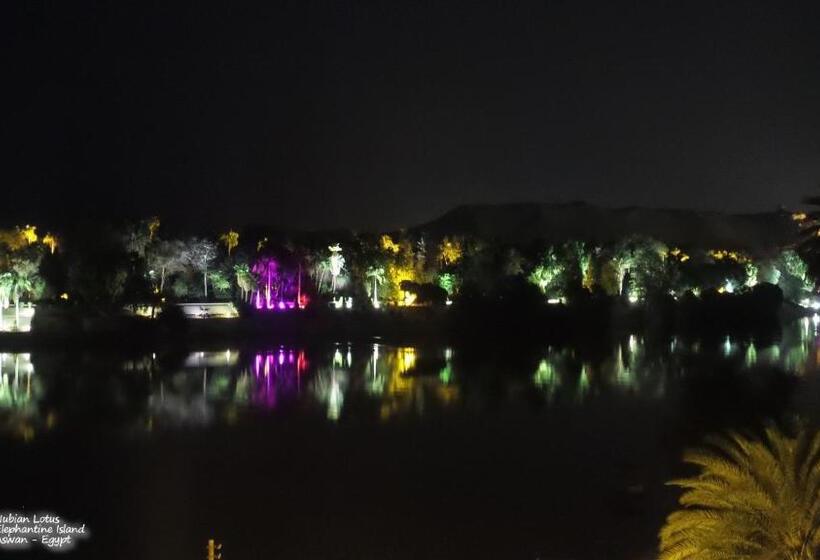 تختخواب و صبحانه Nubian Lotus