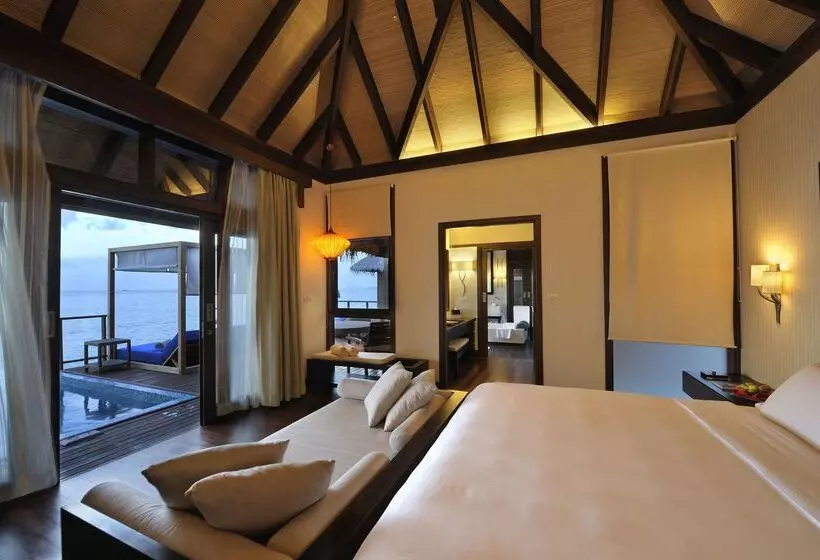 هتل Coco Bodu Hithi