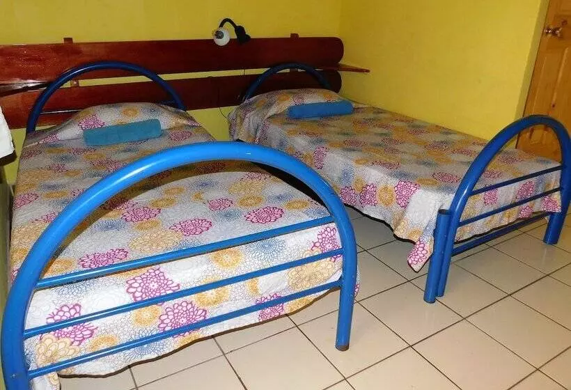 Hotelli Crucero Lodge