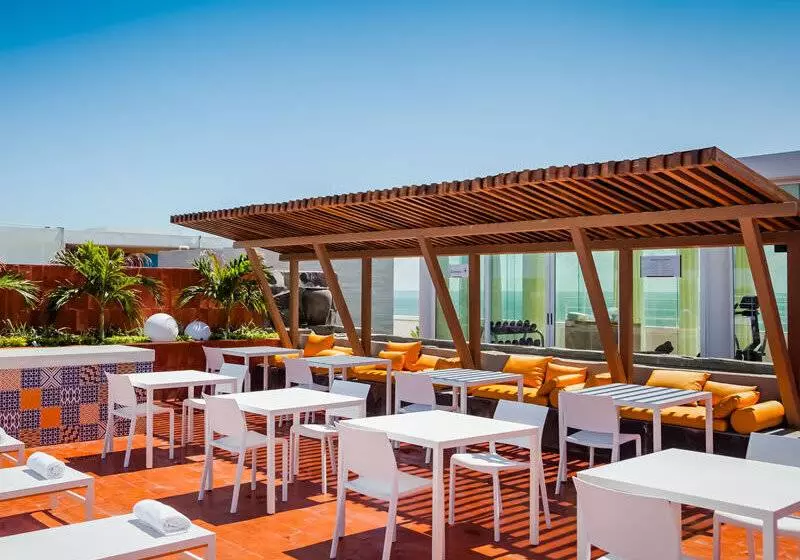 Hotelli Fiesta Inn & Loft Ciudad Del Carmen