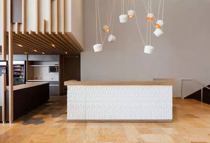 Hotelli Hilton Garden Inn Mexico City Santa Fe