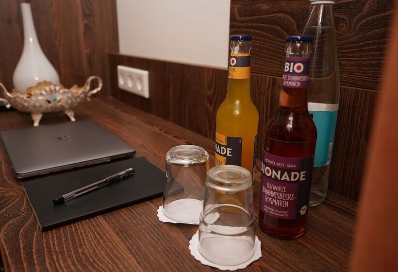 فندق Little Paris