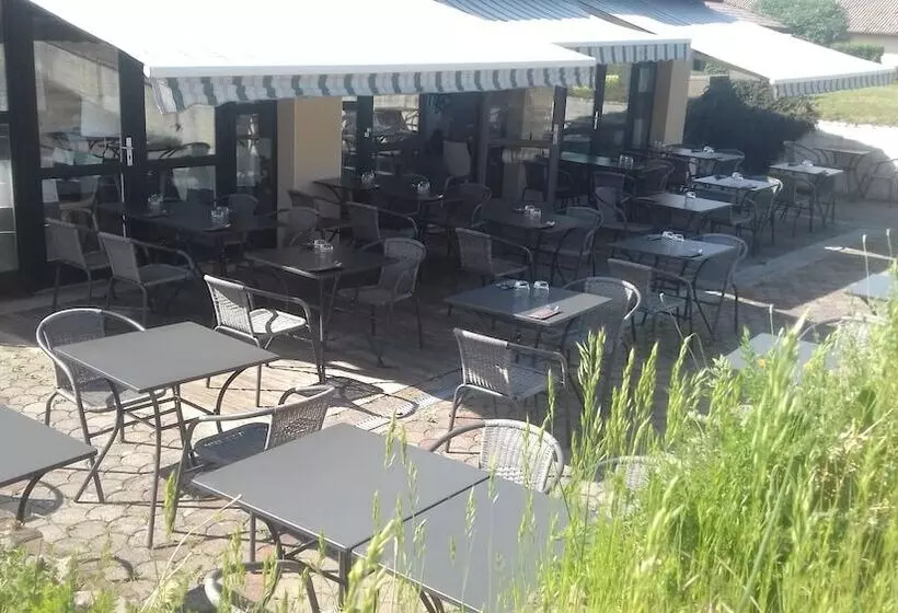 Logis Hotel Restaurant La Haie Des Vignes Séminaires Et Evènementiel