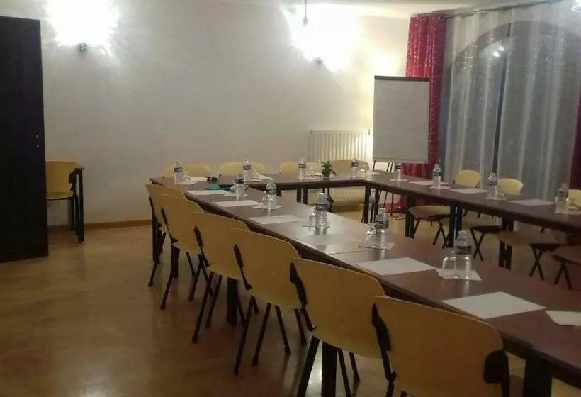 Logis Hotel Restaurant La Haie Des Vignes Séminaires Et Evènementiel