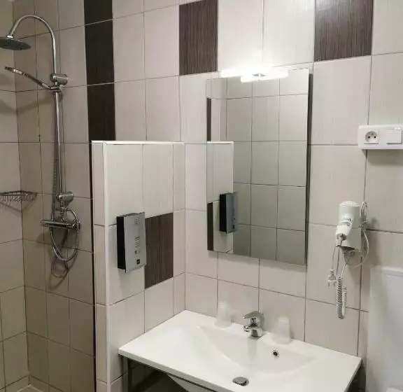 Logis Hotel Restaurant La Haie Des Vignes Séminaires Et Evènementiel