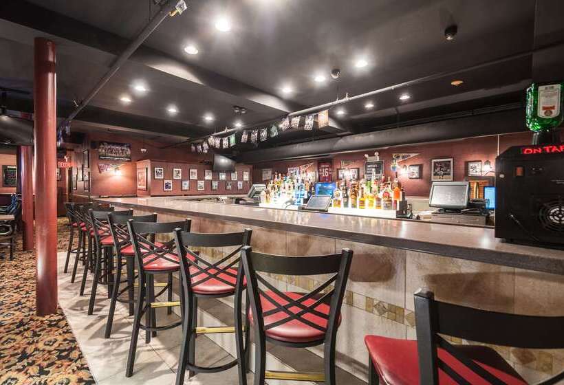 فندق Rodeway Inn & Suites   Charles Town, Wv