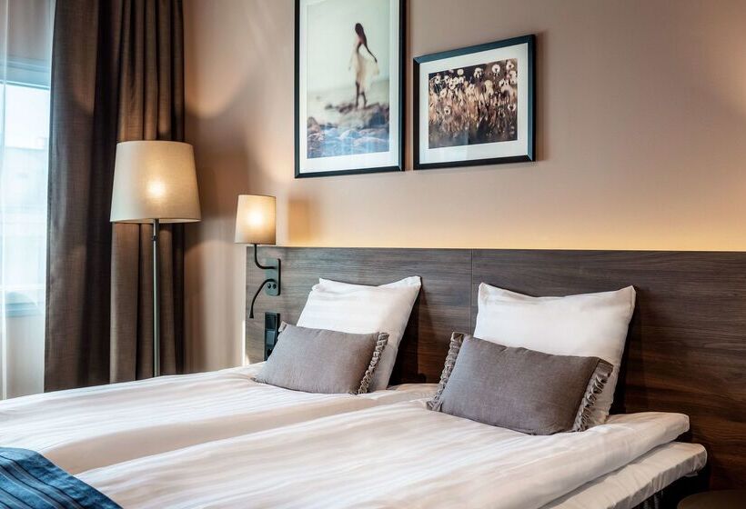 هتل Scandic Helsinki Airport