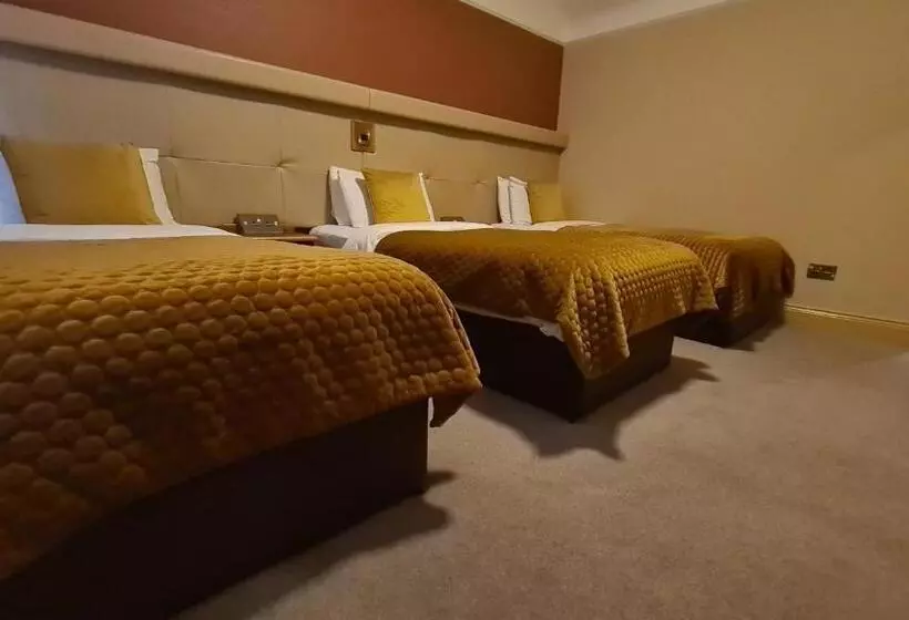 هتل The Farnham Arms