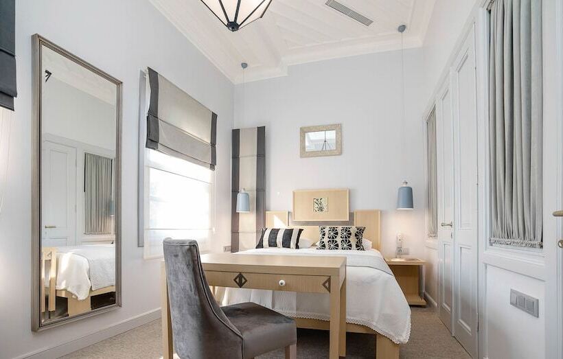 هتل Delight Deluxe