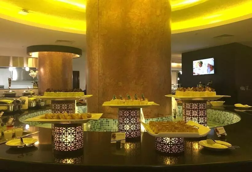 هتل Golden Tulip Headington