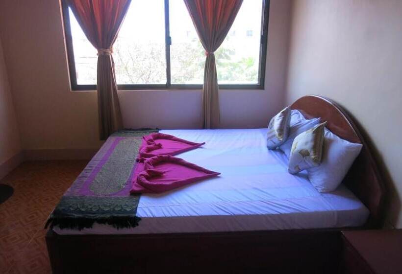 فندق Kampot Guesthouse