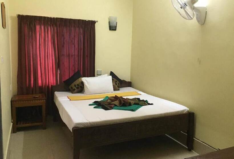 فندق Kampot Guesthouse