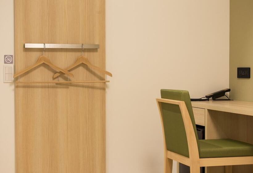 Karaksa Hotel Osaka Namba