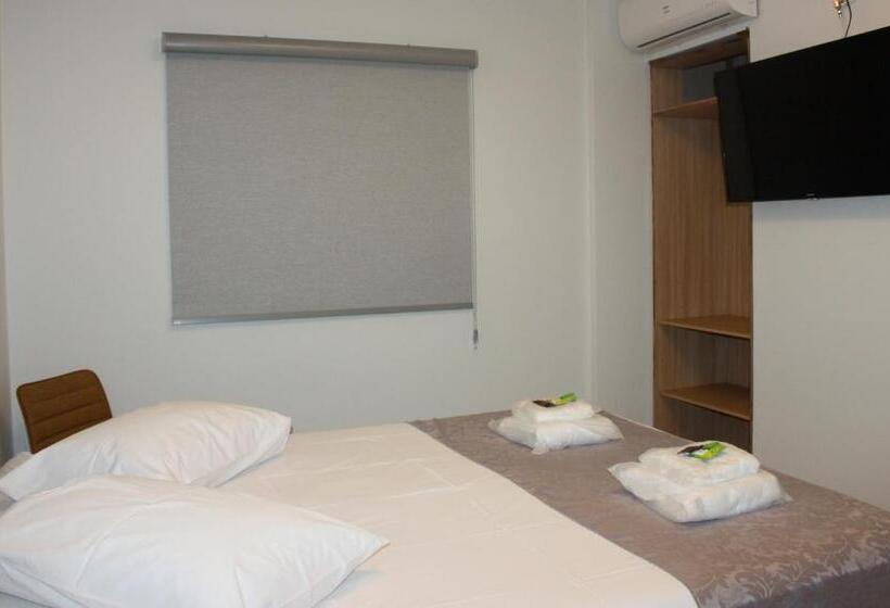 בית מלון כפרי Optimum Plaza