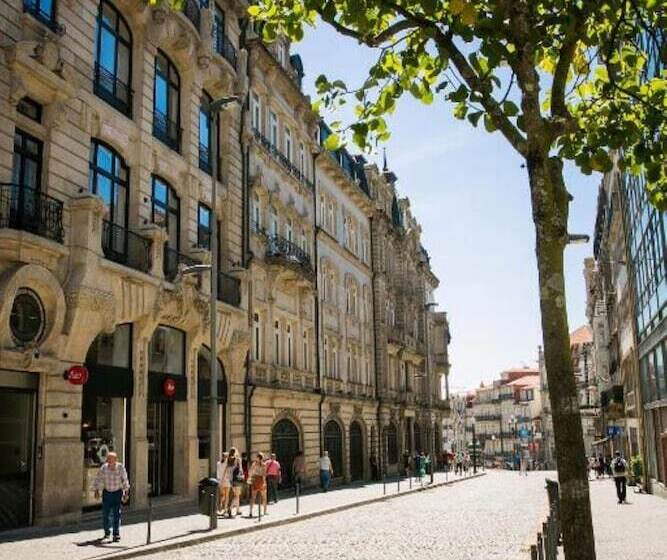 هتل Pestana Porto A Brasileira, City Center & Heritage Building