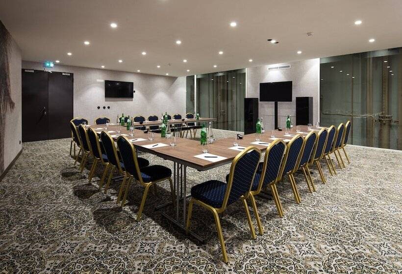 هتل Pestana Porto A Brasileira, City Center & Heritage Building