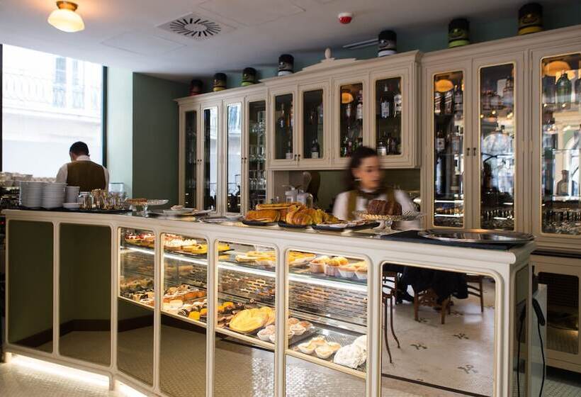 هتل Pestana Porto A Brasileira, City Center & Heritage Building