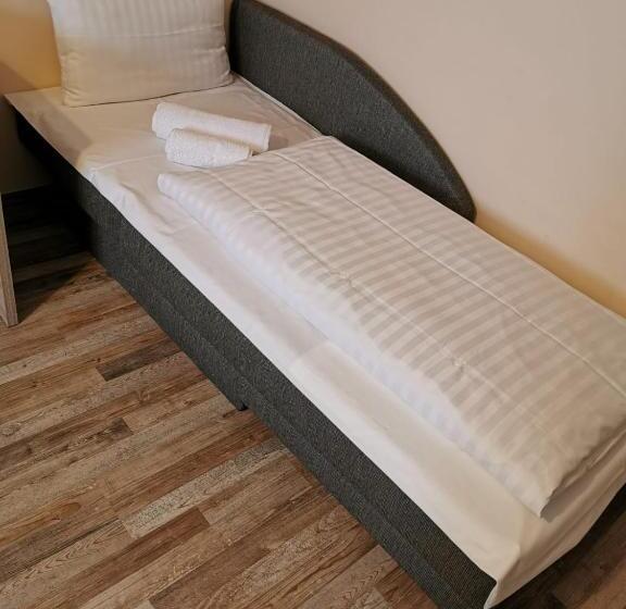 Отель Residenz Oberurseler Hof