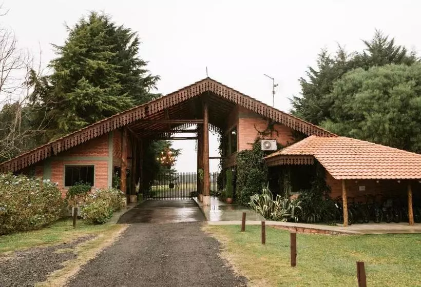 Hotelli Virá Charme Resort