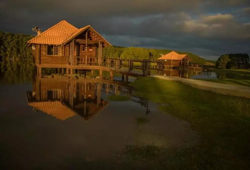 Hotelli Virá Charme Resort