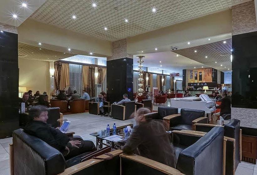 Parsian Esteghlal International Hotel