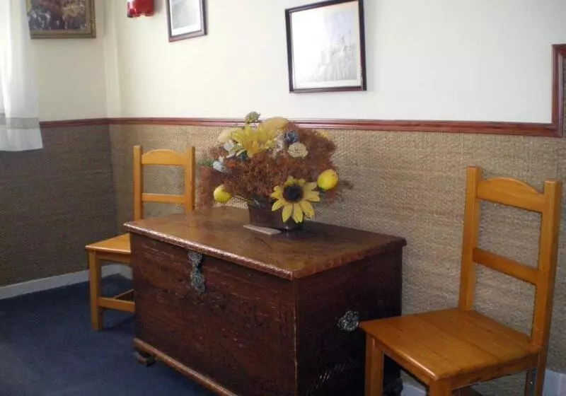 هاستل Hostal Sevilla Santa Justa   Adults Only
