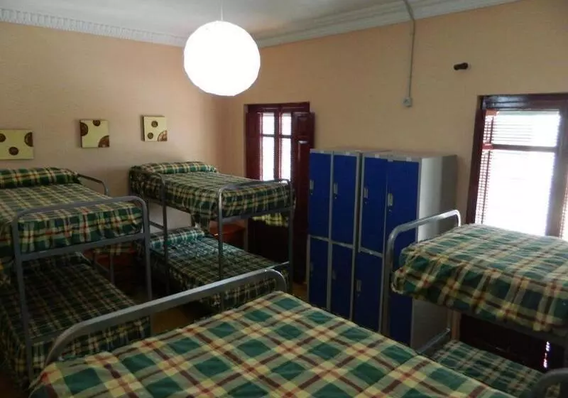هاستل Hostal Sevilla Santa Justa   Adults Only