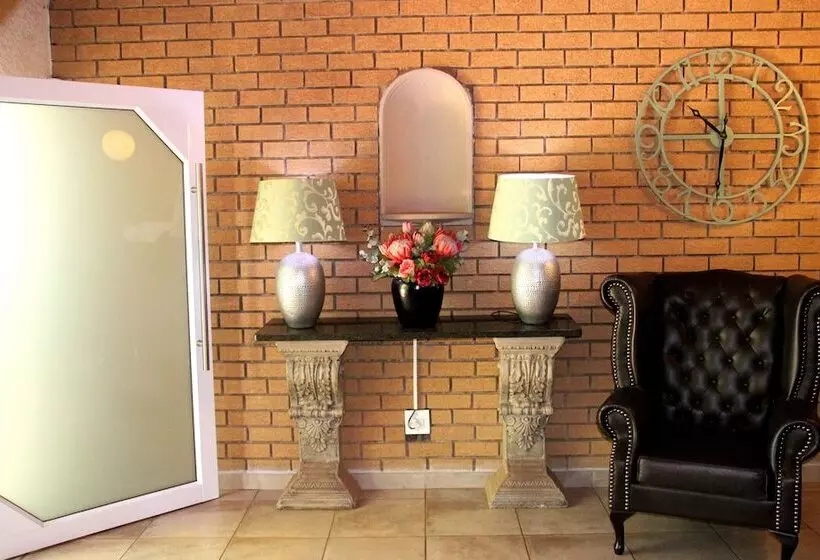 Aamiaismajoitus (B&B) Villa Selati