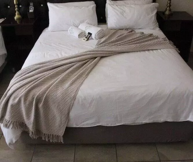 Aamiaismajoitus (B&B) Villa Selati