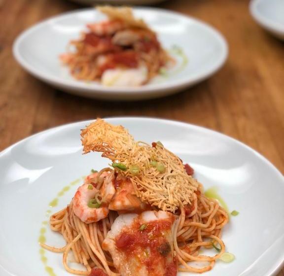 Hotel Bella Coola Eagle Lodge