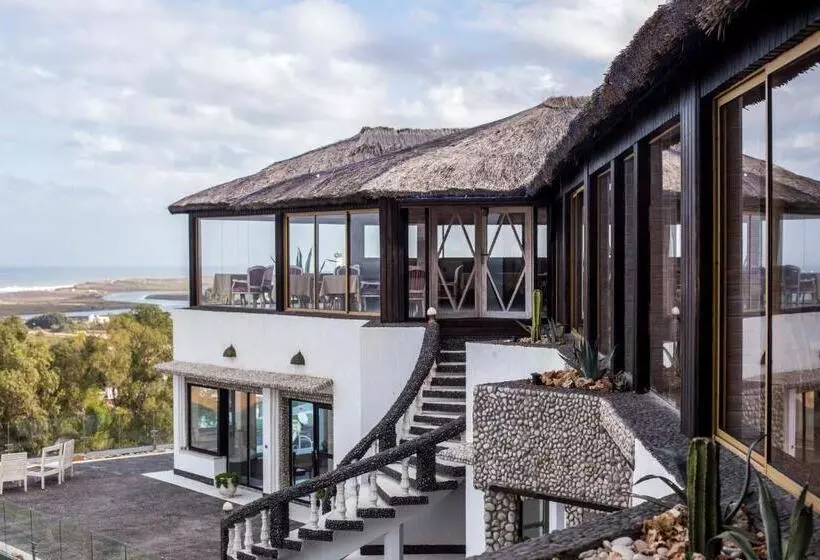 Hotelli Chateau Eden El Rouh & Spa